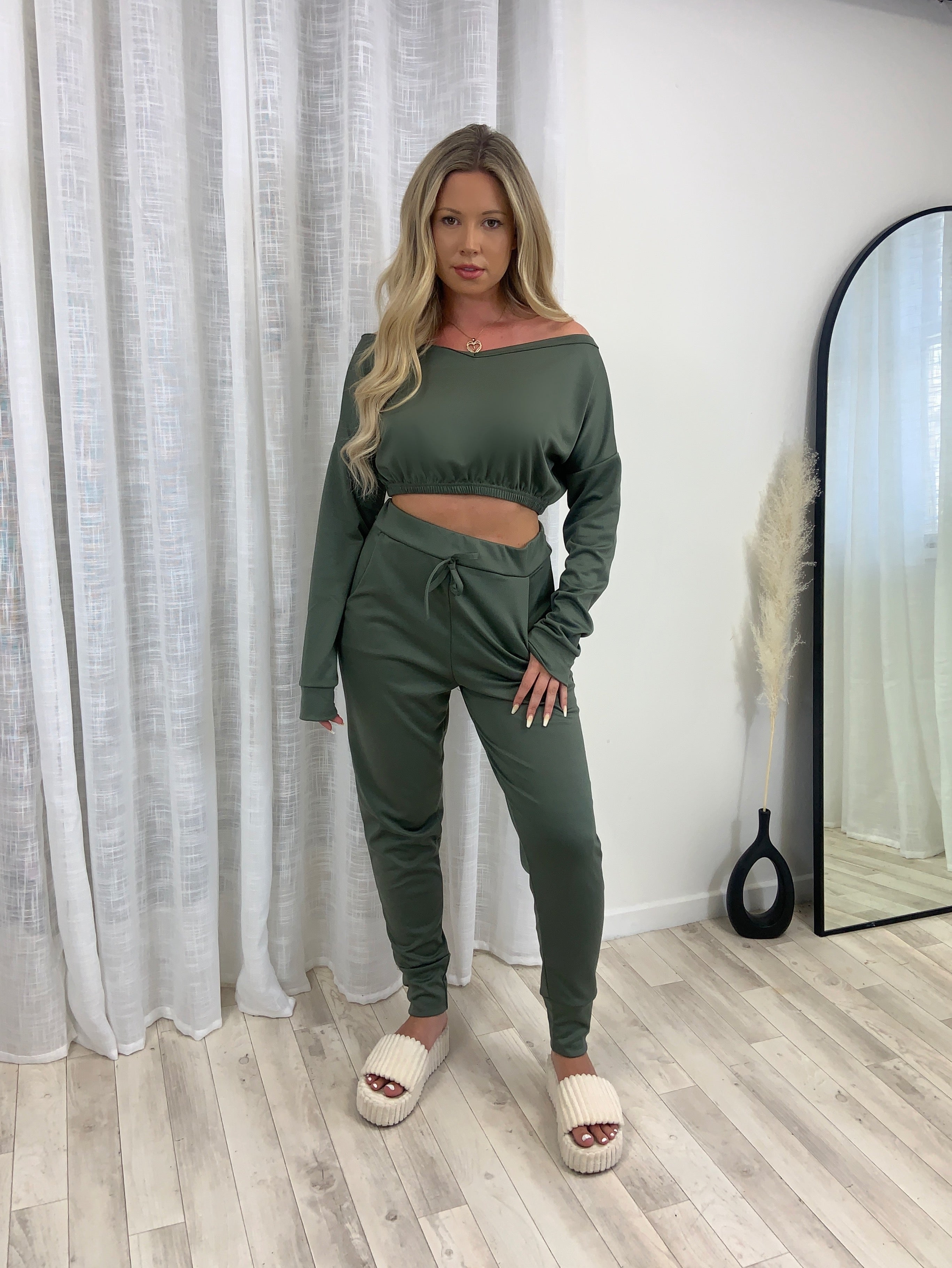Cropped V Neck Two Piece Tracksuit