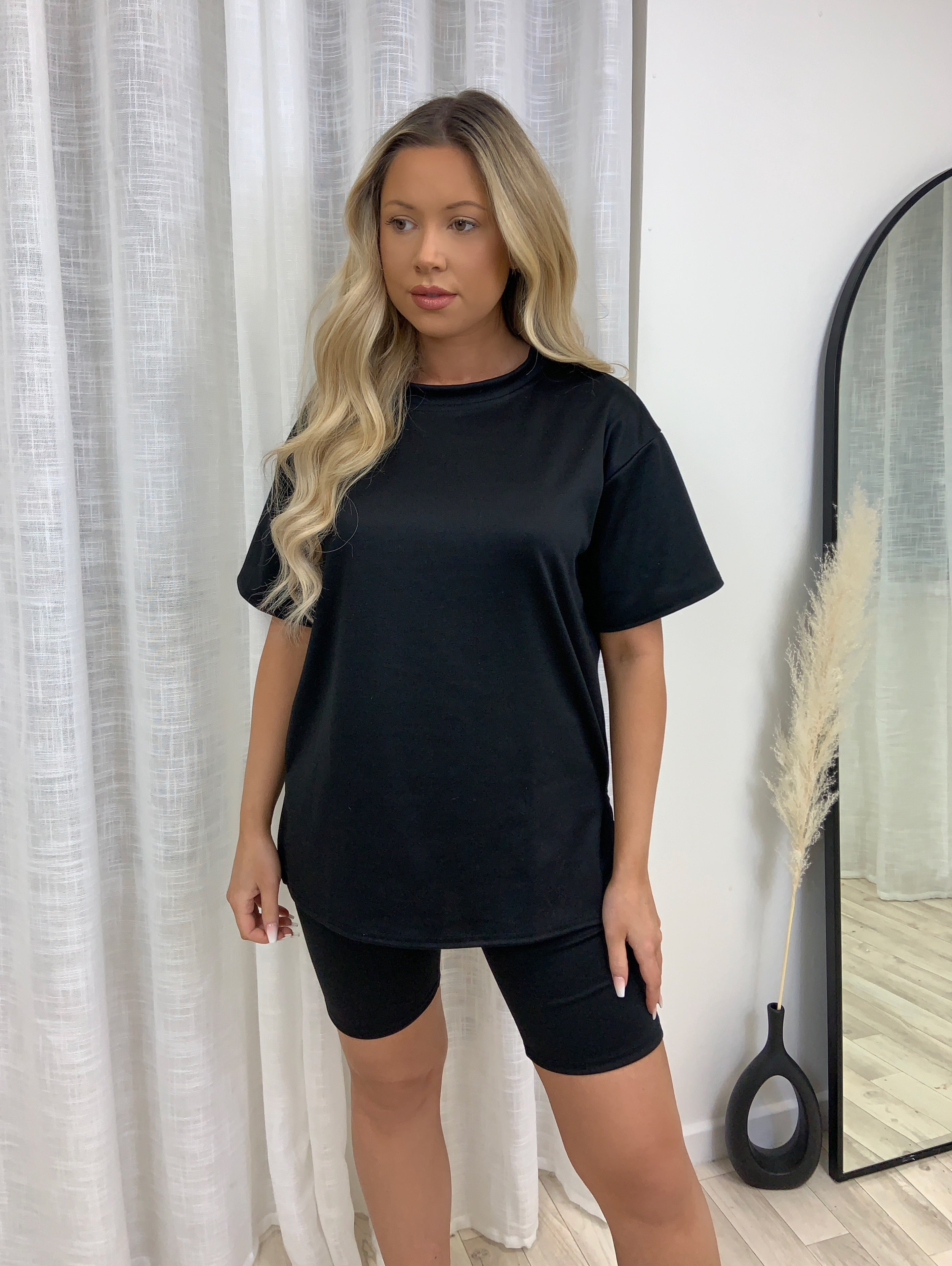 Lexi Cycling Short Plain Two Piece Set
