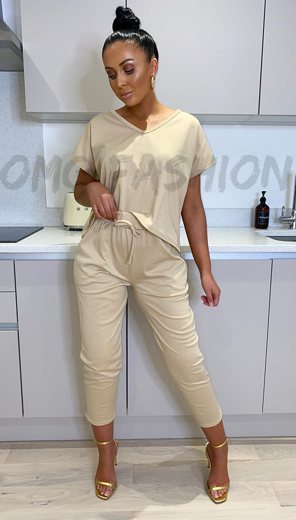 The V- Neck Short Sleeved Tracksuit - omgfashion.com