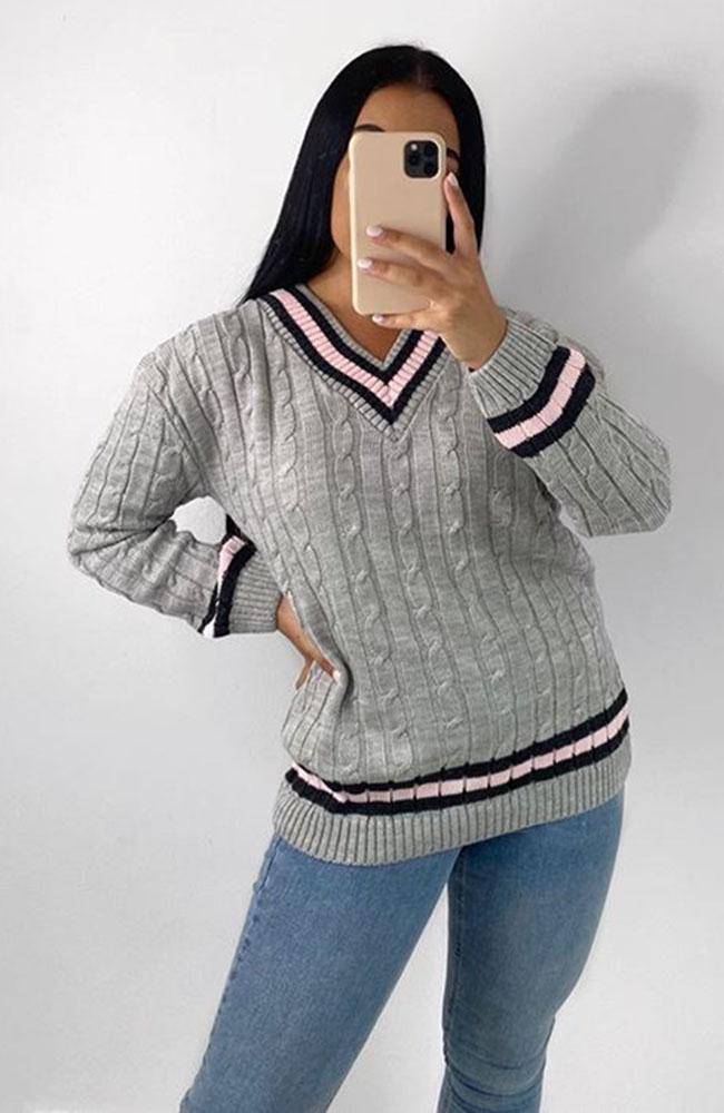 V-Neck Knitted Cricket Jumper - omgfashion.com