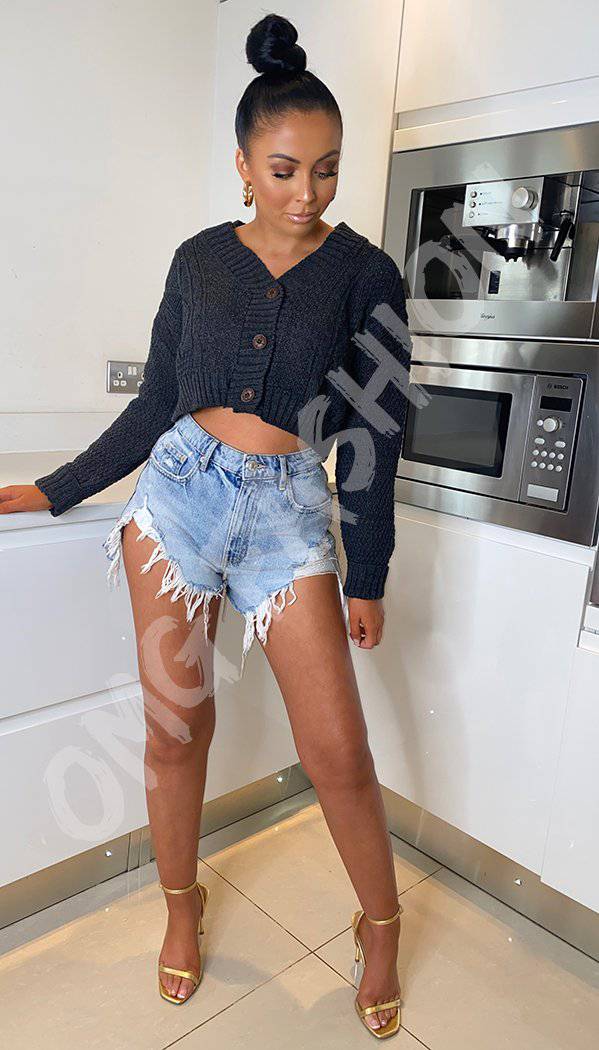 Cropped Button Knitted Cardigan with Long Sleeves - omgfashion.com
