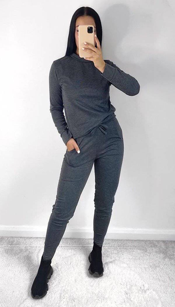 Long Sleeved Round Neck Quality Plain Loungewear Tracksuit - omgfashion.com