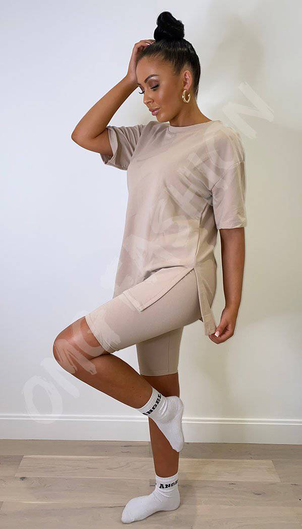 Split Hem Cycling Shorts and T-shirt Two Piece Set - omgfashion.com